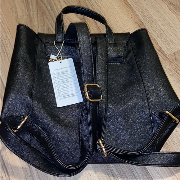 New, wink kangaroo backpack - Picture 3 of 6